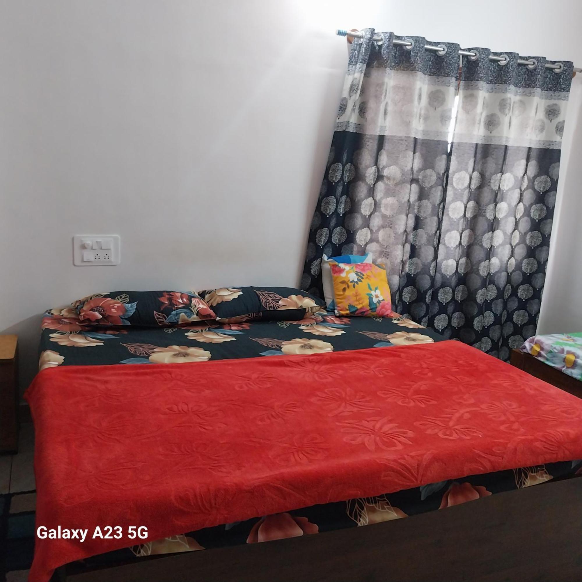 King Sized Bedroom & Kitchen for Decent Couples & Families Mysore Bagian luar foto